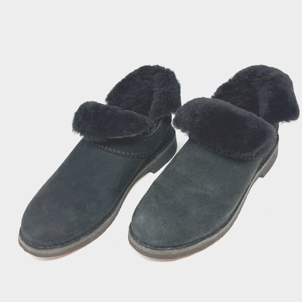 UGG McKay Black Womens 9 Sheepskin Suede Fur Cuff Ankle Boots 4.5" Shaft 1012358
